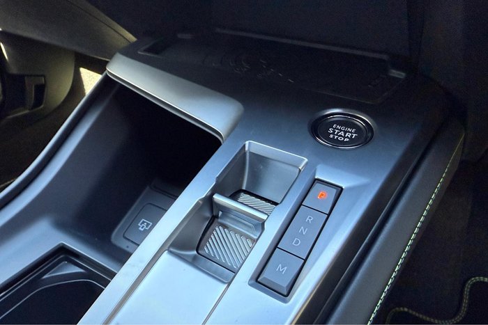 2025 Peugeot 408 GT Premium Hybrid