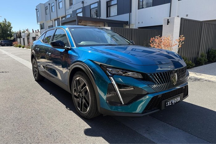 2025 Peugeot 408 GT Premium Hybrid