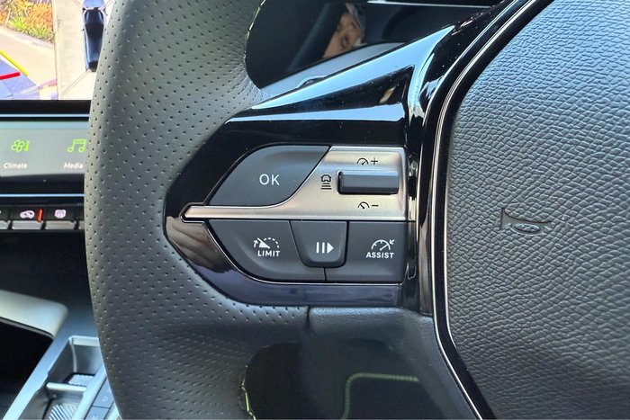 2025 Peugeot 408 GT Premium Hybrid