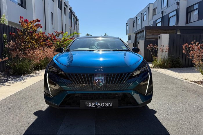 2025 Peugeot 408 GT Premium Hybrid