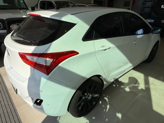 2014 HYUNDAI i30