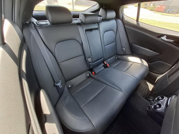 2022 Kia Stinger 330S