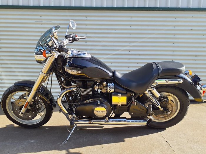 2005 Triumph Speedmaster 865 Speedmaster Black