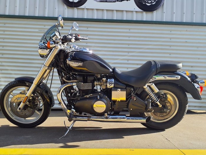 2005 Triumph Speedmaster 865 Speedmaster Black