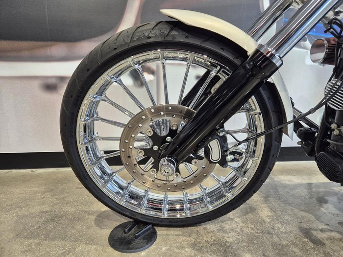 2014 Harley-Davidson Breakout 103 (FXSB) Softail Gold