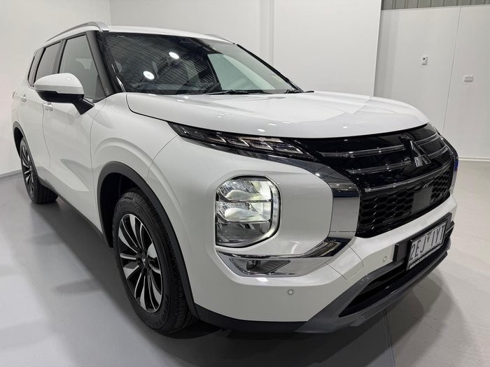 2025 Mitsubishi Outlander