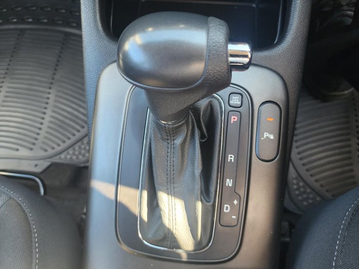 2013 Kia Cerato S YD Glittering Metal