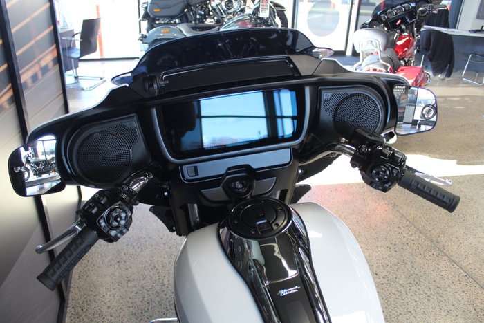2024 Harley-davidson FLHX STREET GLIDE (117) WHITE ONYX PEARL