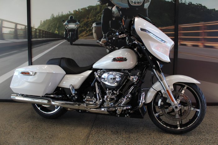 2024 Harley-davidson FLHX STREET GLIDE (117) WHITE ONYX PEARL