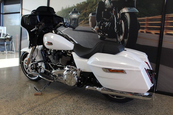 2024 Harley-davidson FLHX STREET GLIDE (117) WHITE ONYX PEARL