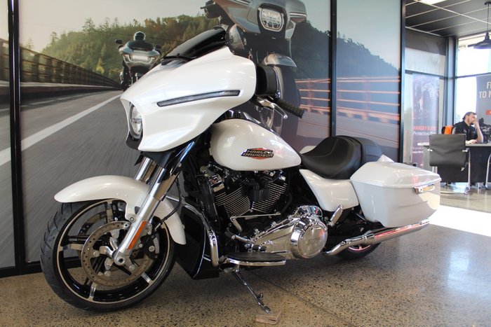 2024 Harley-davidson FLHX STREET GLIDE (117) WHITE ONYX PEARL