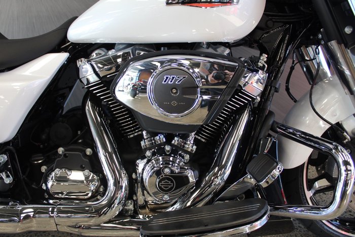 2024 Harley-davidson FLHX STREET GLIDE (117) WHITE ONYX PEARL