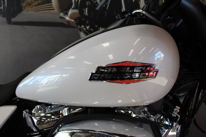 2024 Harley-davidson FLHX STREET GLIDE (117) WHITE ONYX PEARL