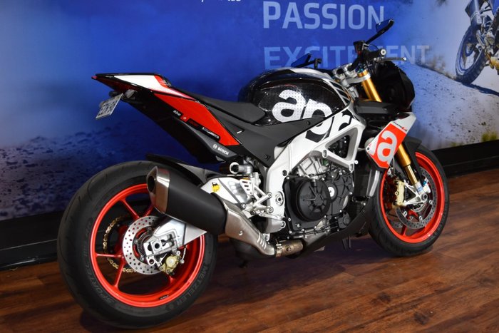 2016 APRILIA TUONO V4 FACTORY Silver