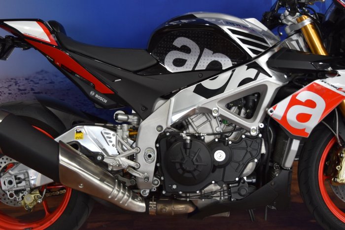2016 APRILIA TUONO V4 FACTORY Silver