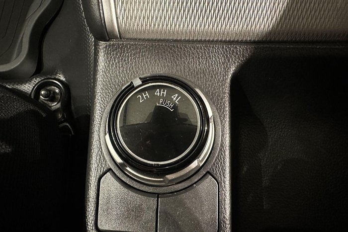 2022 Mitsubishi Triton GLX