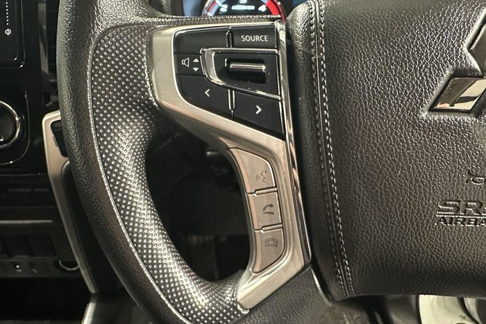 2022 Mitsubishi Triton GLX