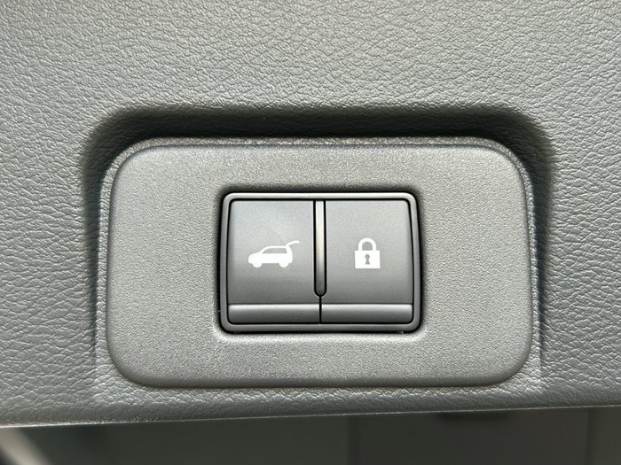 2025 Nissan X-TRAIL TI