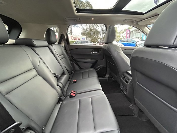 2025 Nissan X-TRAIL TI