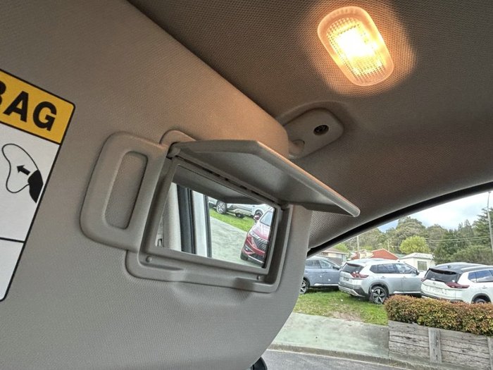 2025 Nissan X-TRAIL TI