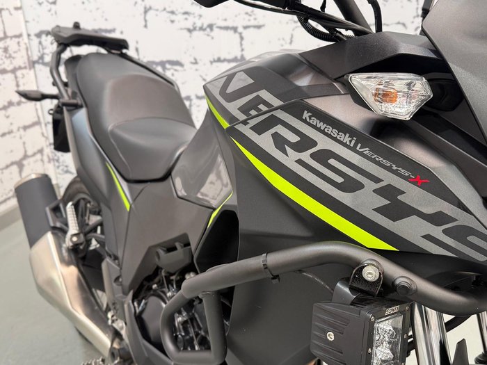 2020 Kawasaki Versys-X 300 SE (KLE300C) Versys Grey