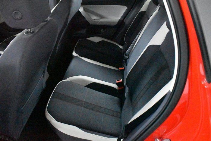 2018 Volkswagen Polo beats