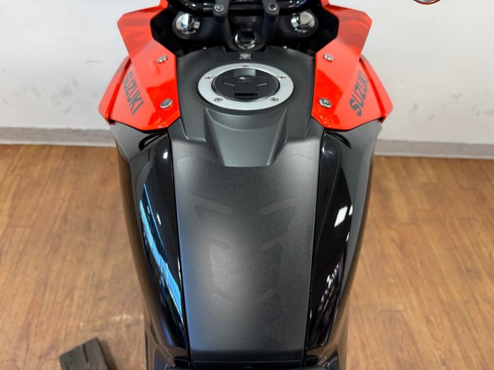 2023 Suzuki V-STROM 250SX (DS250RL) RED