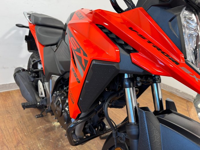 2023 Suzuki V-STROM 250SX (DS250RL) RED