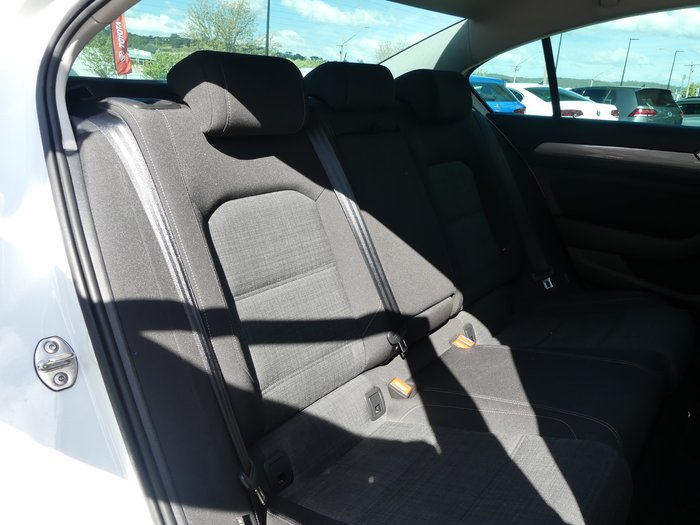 2021 Volkswagen Passat 140TSI Business