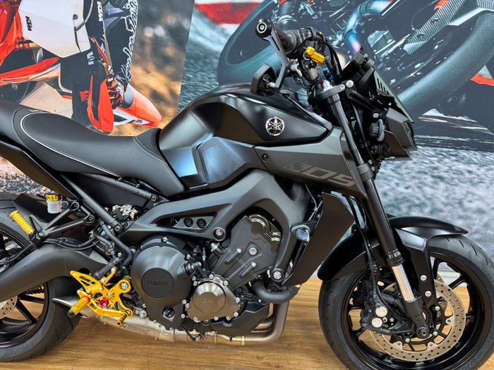 2017 Yamaha MT-09A TECH BLACK