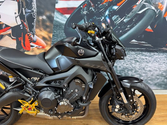 2017 Yamaha MT-09A TECH BLACK