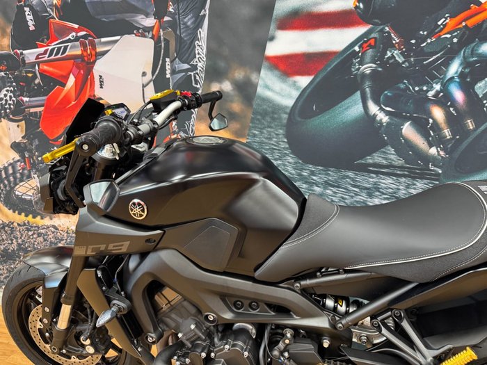 2017 Yamaha MT-09A TECH BLACK