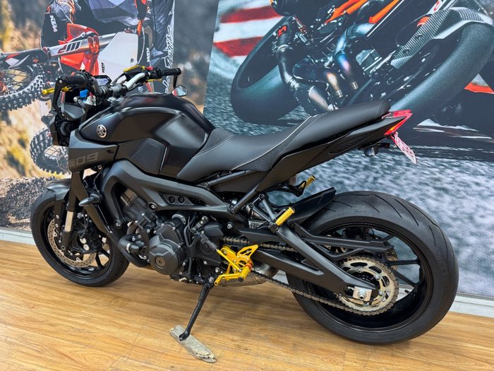 2017 Yamaha MT-09A TECH BLACK