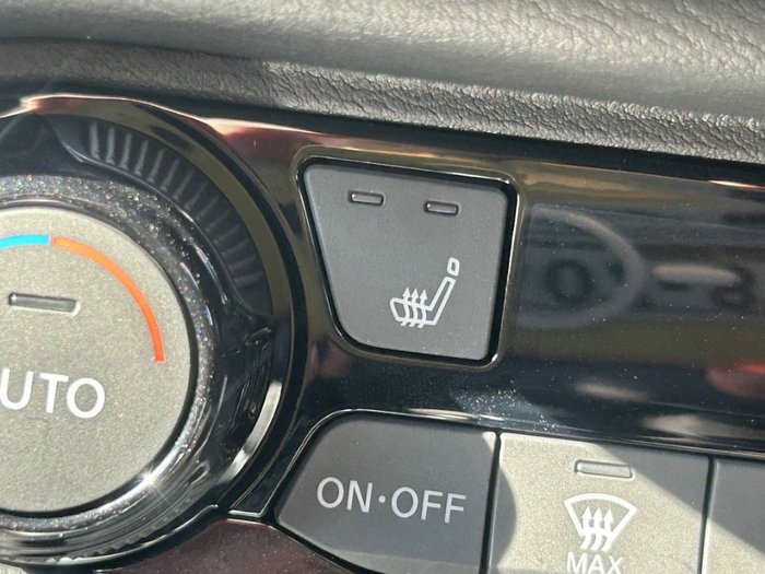 2024 Nissan JUKE ST+