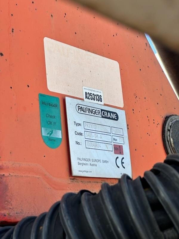 2006 Southern Cross Semi Extendable With Crane