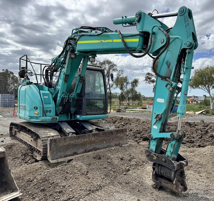 2016 Kobelco SK135SR 3