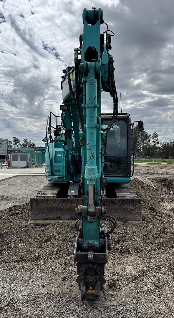 2016 Kobelco SK135SR 3