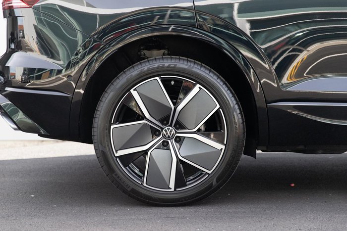 2025 Volkswagen Touareg 210TDI R-Line