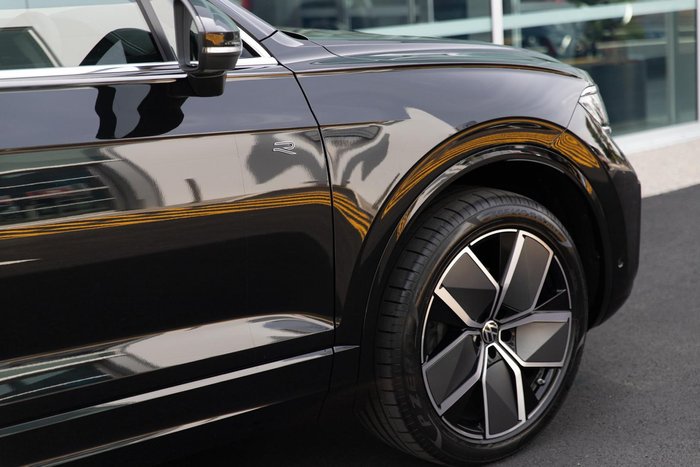 2025 Volkswagen Touareg 210TDI R-Line