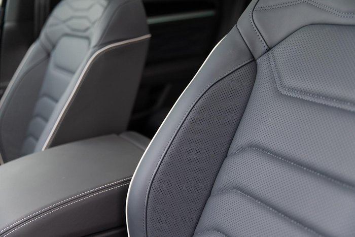 2025 Volkswagen Touareg 210TDI R-Line