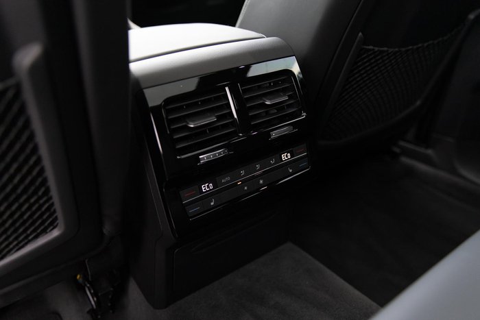 2025 Volkswagen Touareg 210TDI R-Line