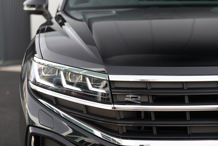 2025 Volkswagen Touareg 210TDI R-Line