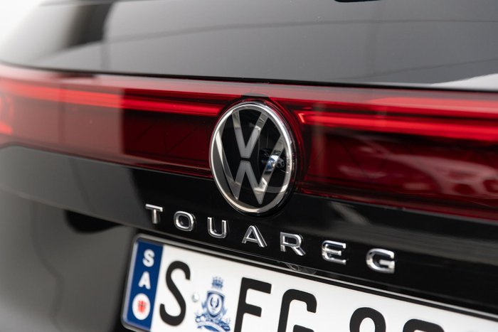 2025 Volkswagen Touareg 210TDI R-Line