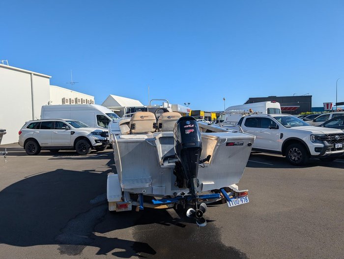 2019 QUINTREX 460 Renegade CC