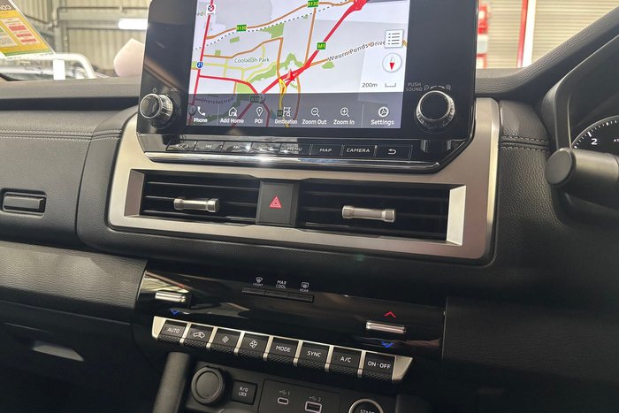 2025 Mitsubishi Triton GLS