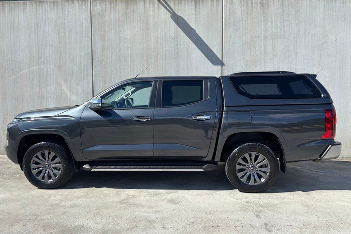 2025 Mitsubishi Triton GLS