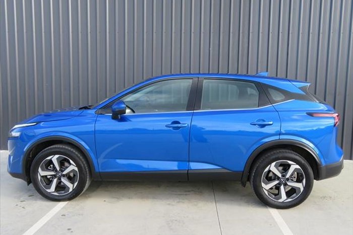 2024 Nissan QASHQAI ST+