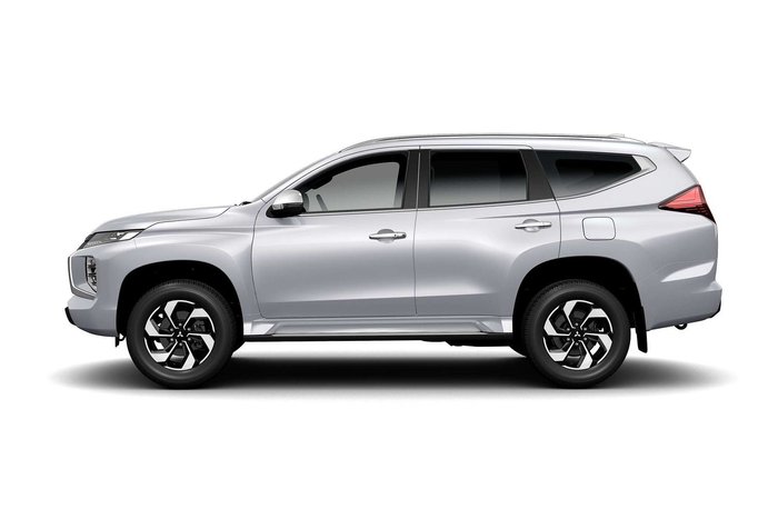 2024 Mitsubishi Pajero Sport GLS