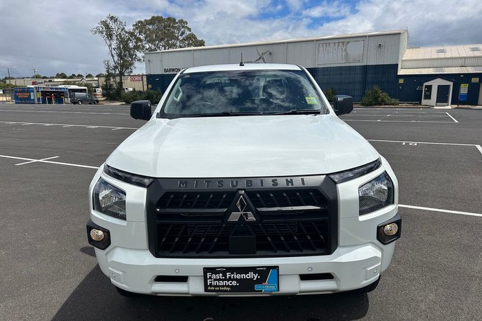 2024 Mitsubishi Triton GLX