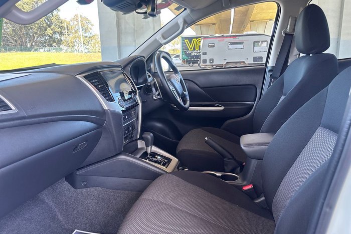 2023 Mitsubishi Triton GLS